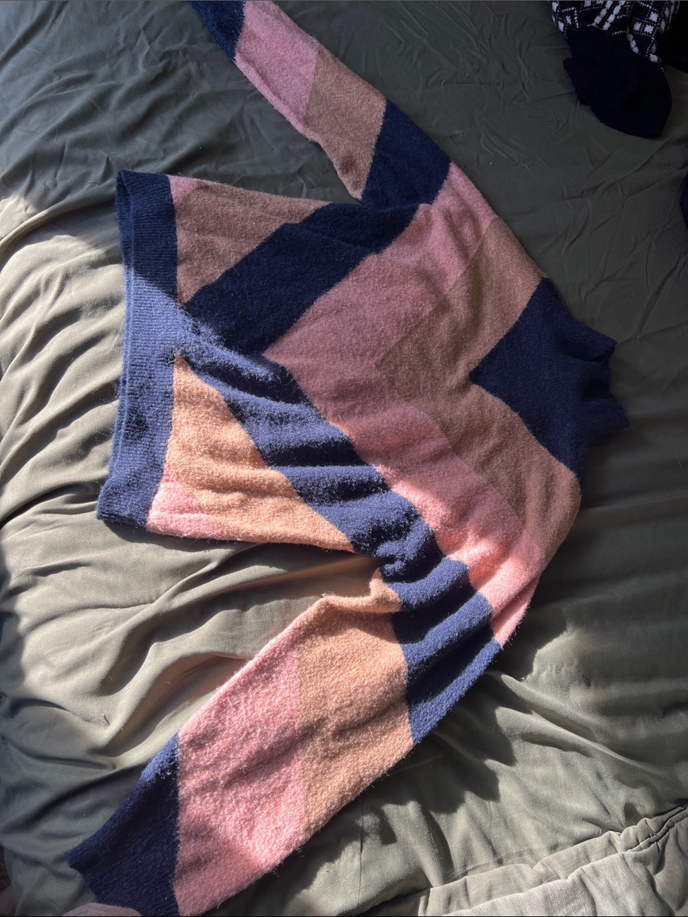 BCBGMaxAzria Pink, Navy & Peach Colorblock Turtleneck Sweater